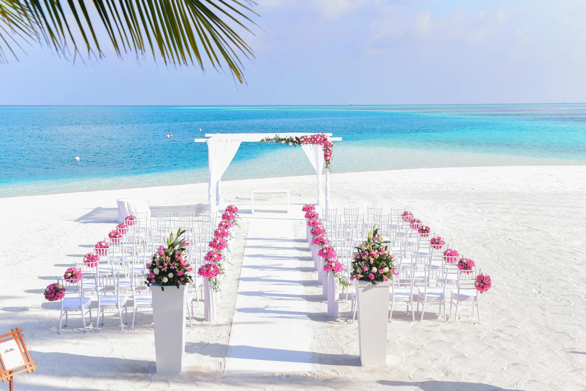 beach wedding theme